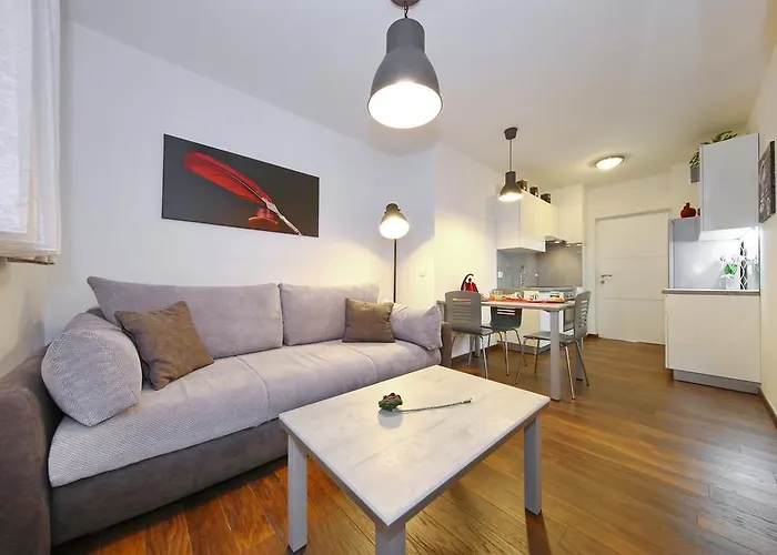 Lipotica Luxury Pensión 4*