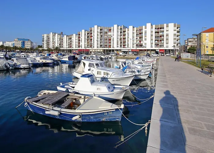 Lipotica Luxury Pensión 4*